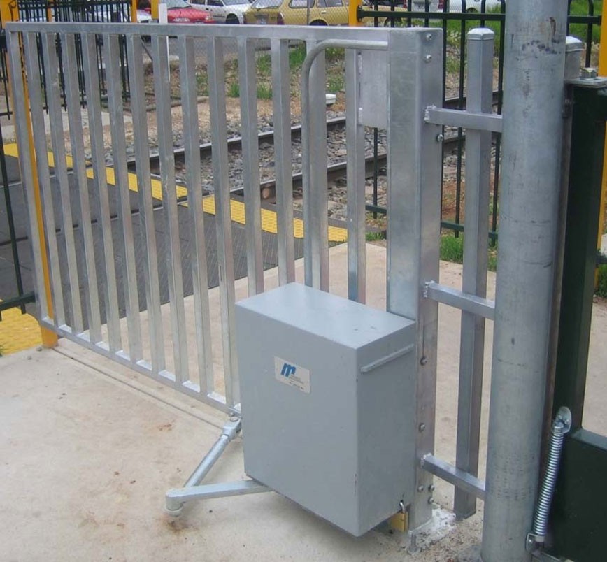 AutoControl Pedestrian Railroad Gate MRG